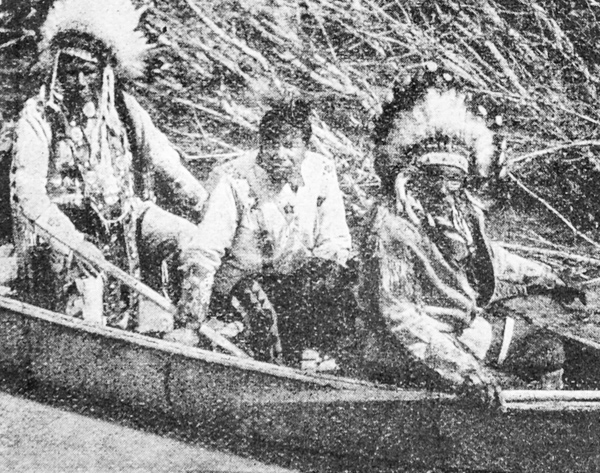 Sioux canoe